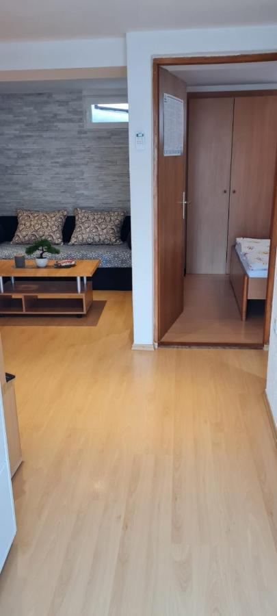 Apartman Lucija Punat Exterior foto
